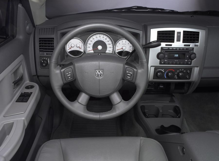  Dodge Dakota Laramie Quad Cab 2004 года  (фото 4 из 11)